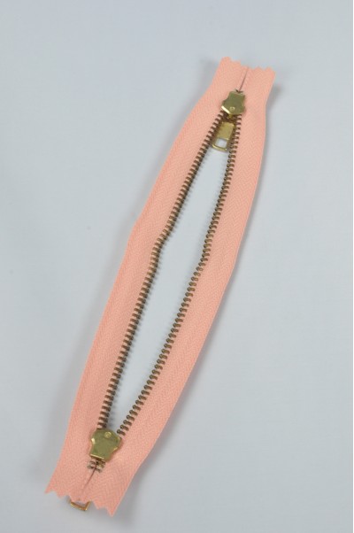 ZIP083  3號拉鏈  密尾雙頭拉鏈  金銅金屬拉鏈  不設單獨拉鍊訂購  細節-2